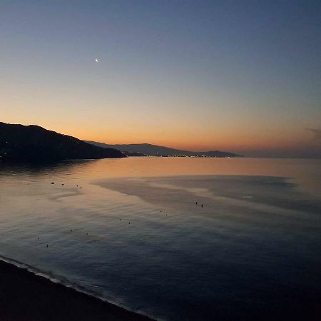 Atico En Almunecar. Primera Linea De Playa Con Vistas Espectaculares Ngoại thất bức ảnh